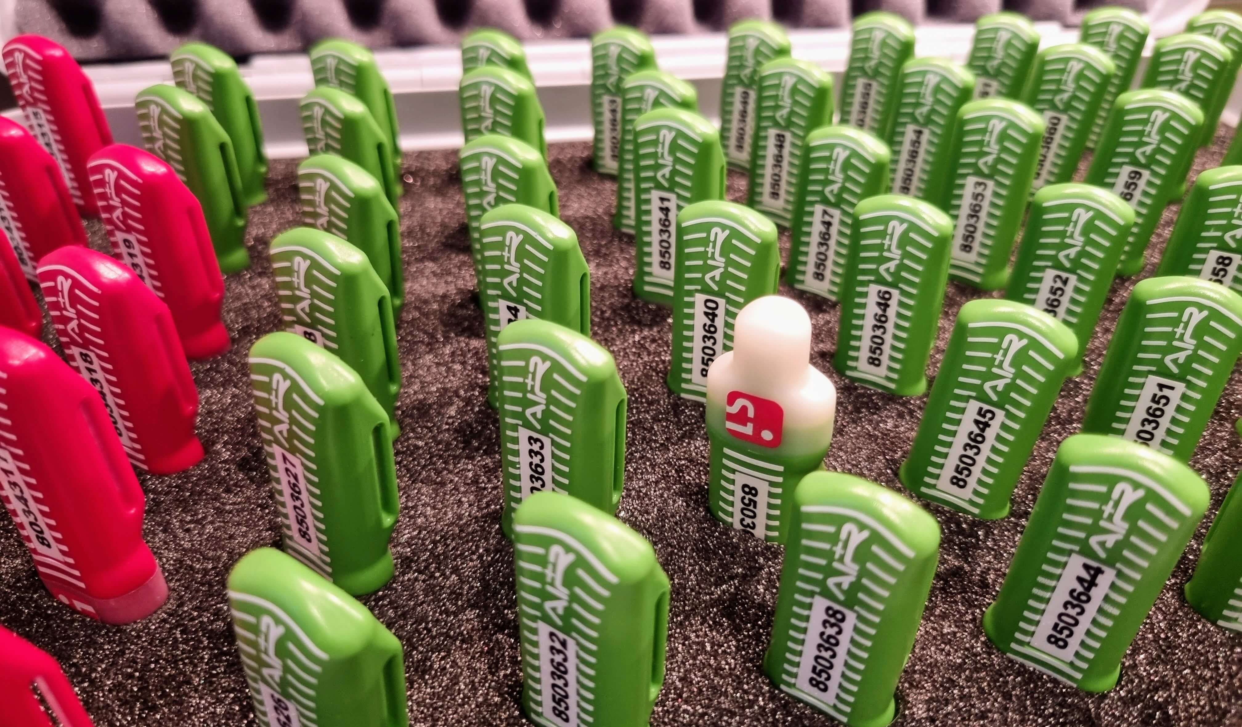 Inför 2023 har Sportident Air+ utrustningen för MTBO utökats med 60 SIAC pinnar, automatiska radiokontroller och möjlighet till uppkopplad start.